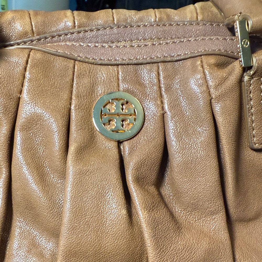 Tory Burch Leather Crossbody/Shoulder Hobo Bag - Picture 3 of 13
